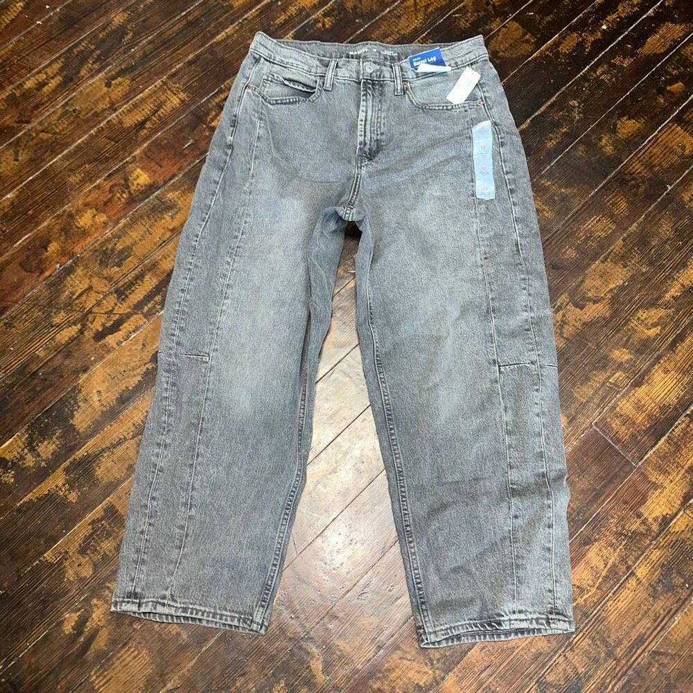 Old Navy Women's Gray Barrel Jeans